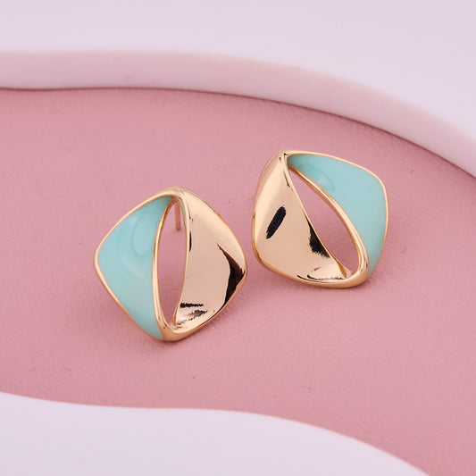 Aqua Wave Studs