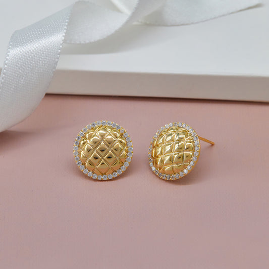 Gold & Diamond Earrings Luxurious Bling with Elegant Craftsmanship