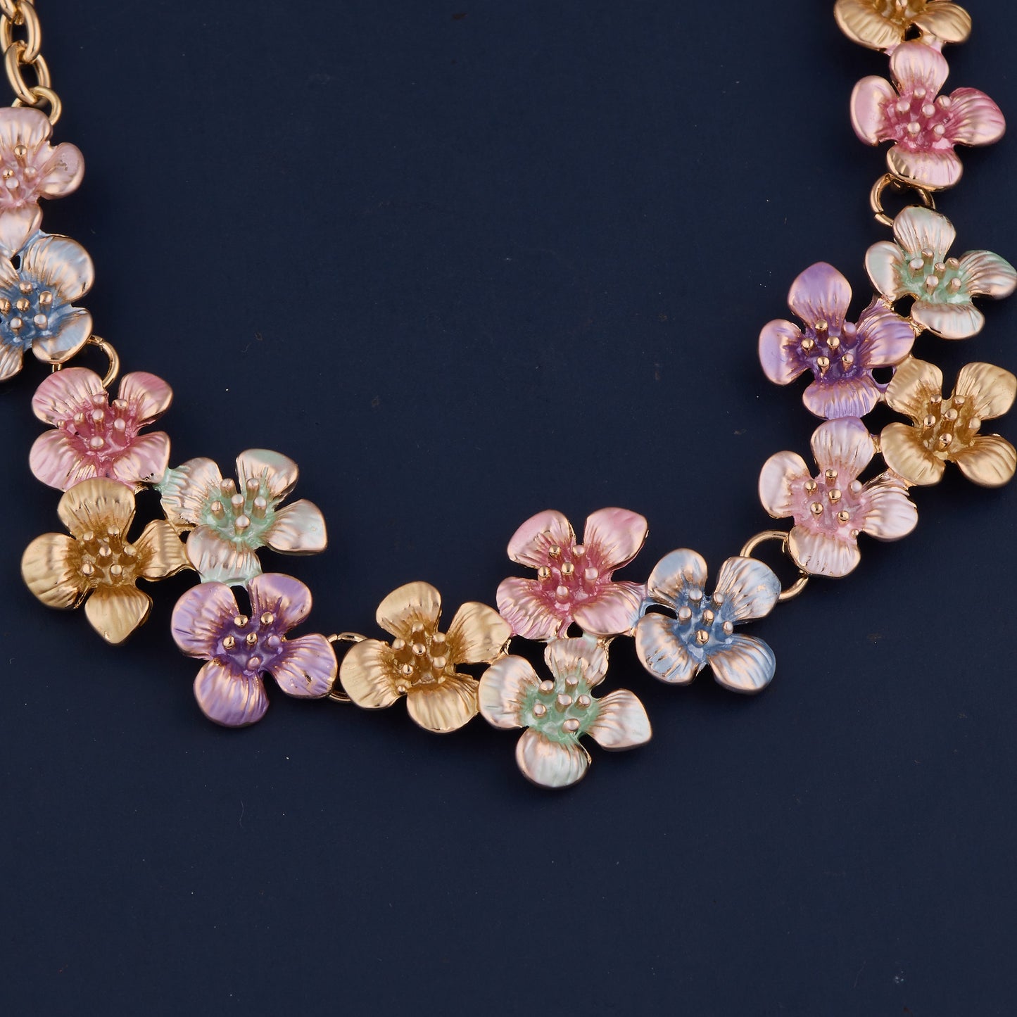 Floral Necklace with Veil, Beads Multicolor