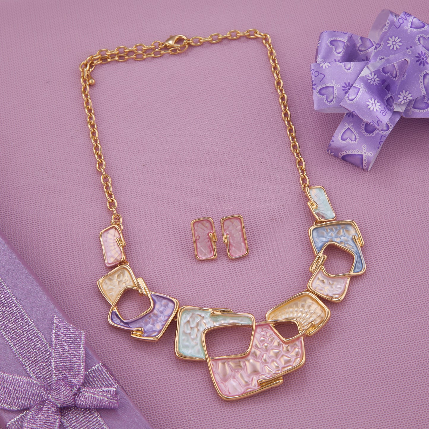 Pastel Geometric Necklace & Earrings Set – Artistic Elegance