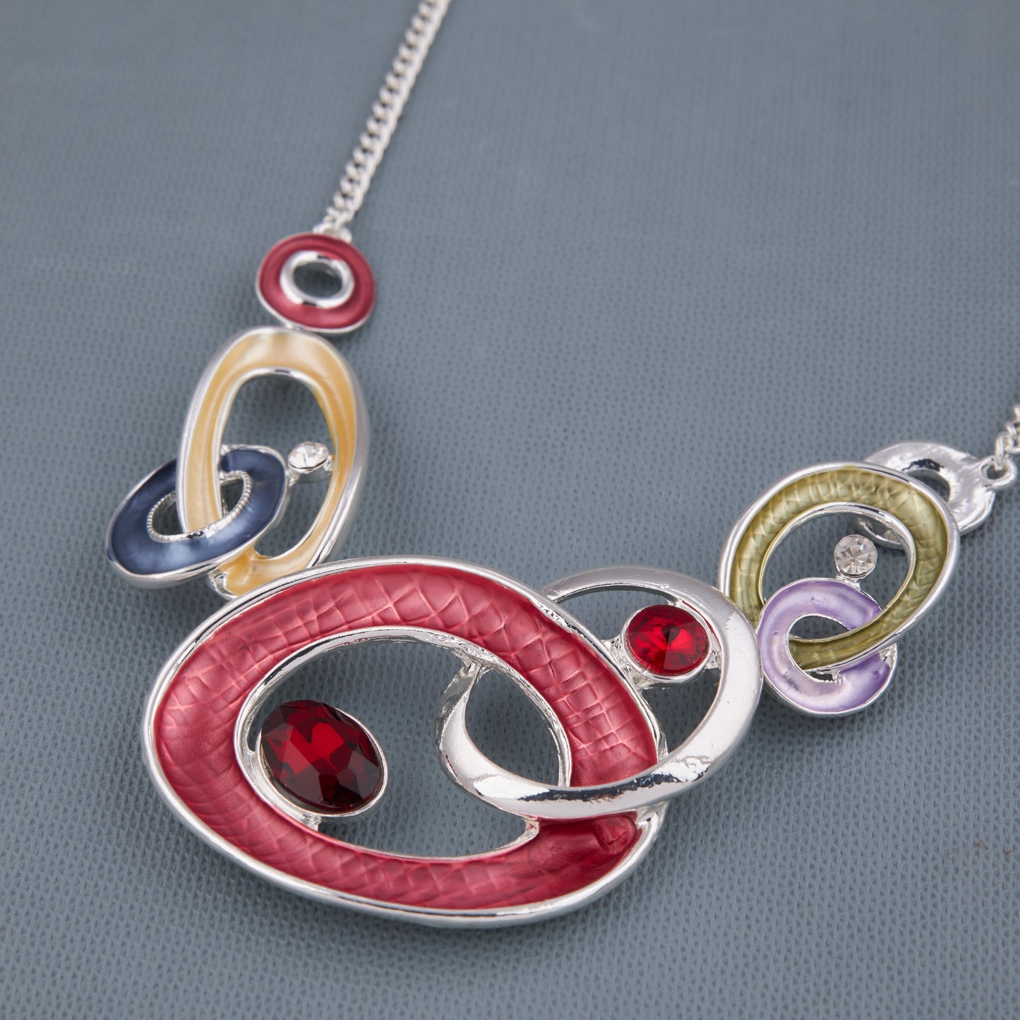 Artistic Circle & Enamel Necklace with Earrings – Modern Jewelry