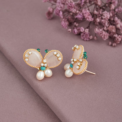 Pearl & Floral Earrings Elegant Nature-Inspired Jewelry