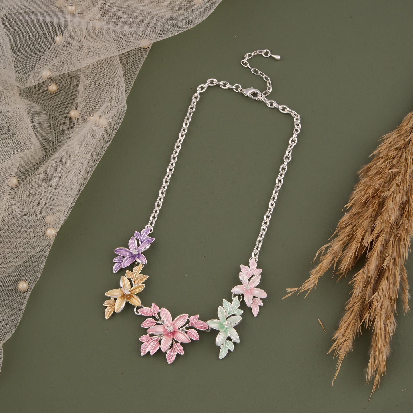 Intricately Designed Necklace with Elegant Details