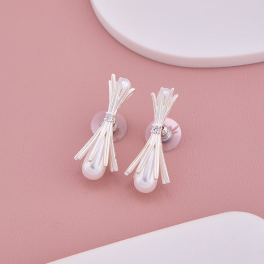 Silver Leaf Drop Pearl Earrings