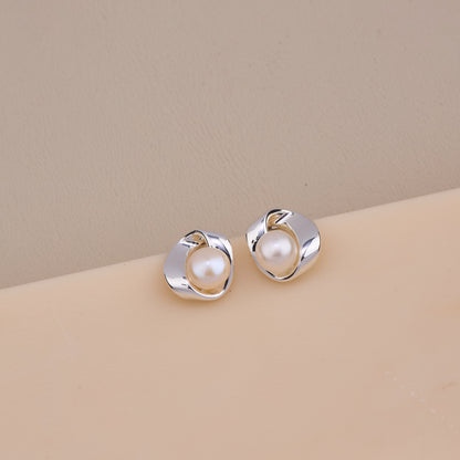 Elegant Pearl Swirl Earrings