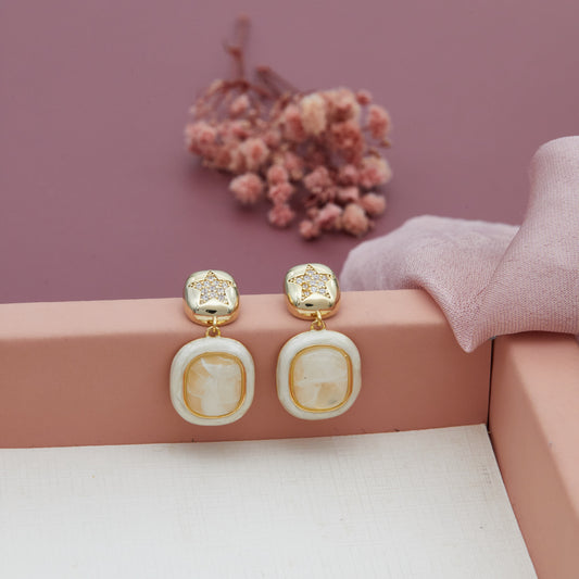 Elegant Earrings with Sophisticated Design