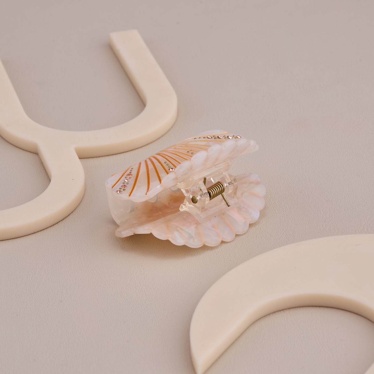 Golden Seashell Hair Claw Clip