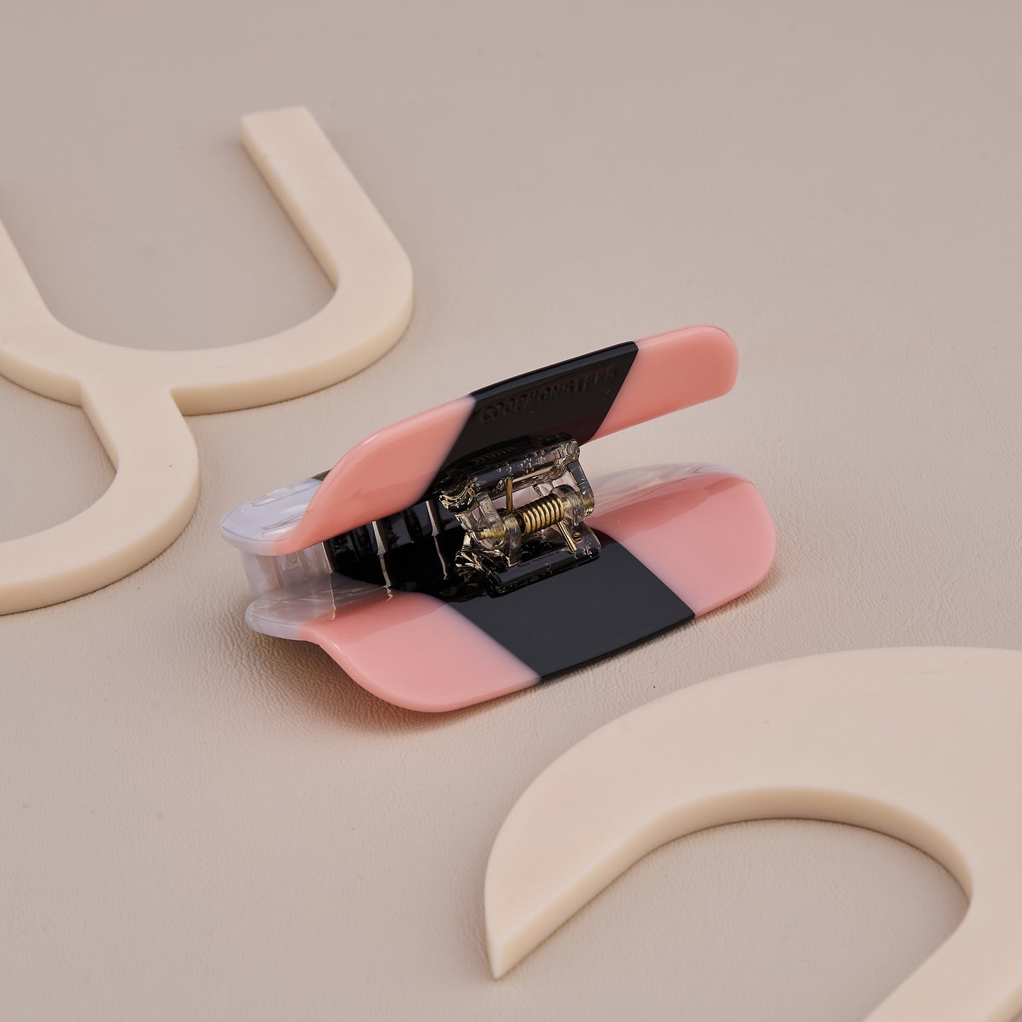 Trendy Sushi-Inspired Hair Claw Clip