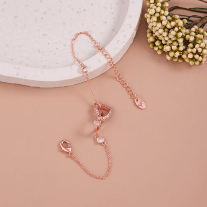 Sophisticated Gold Bracelet for Modern Elegance