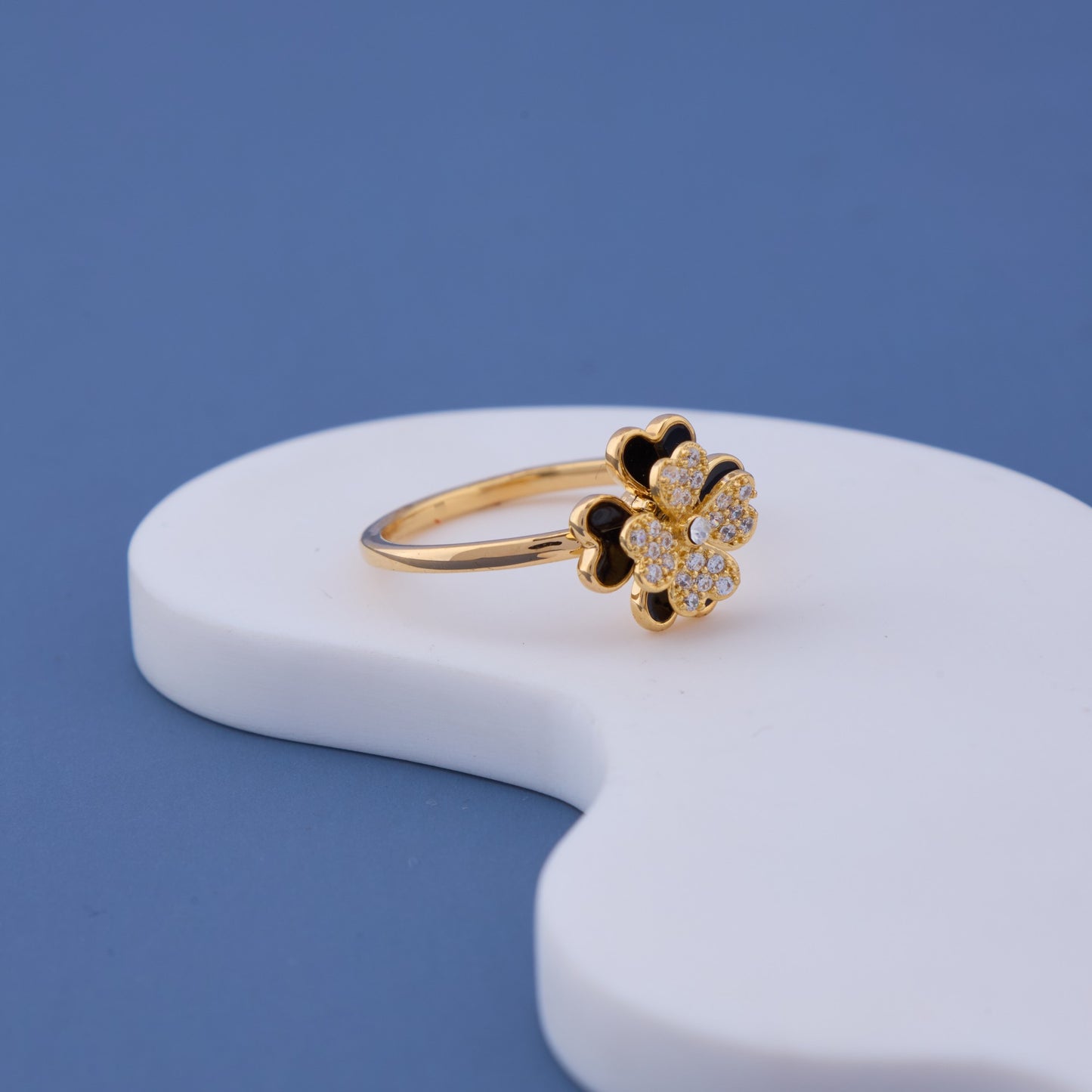 Black Heart Flower Stone Ring