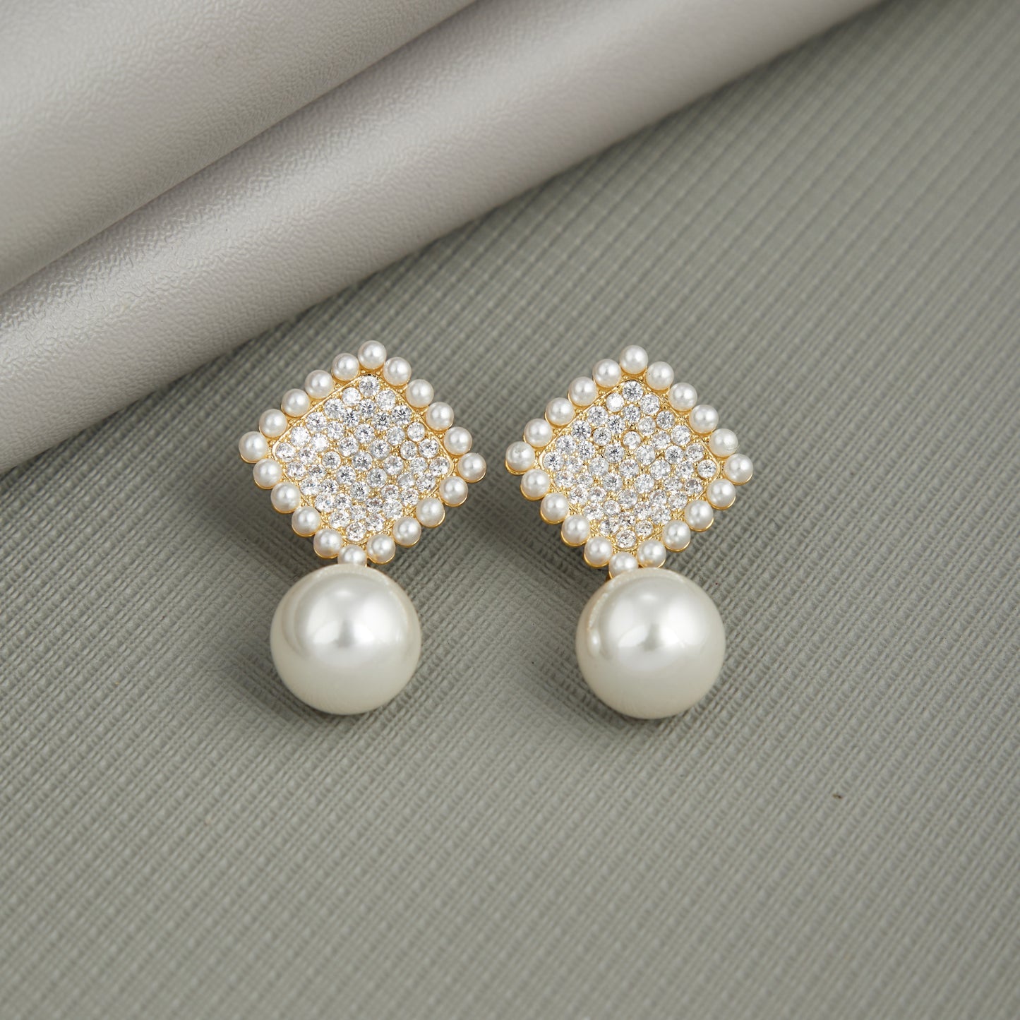 Elegant Silver Earrings with Pearls and Diamonds