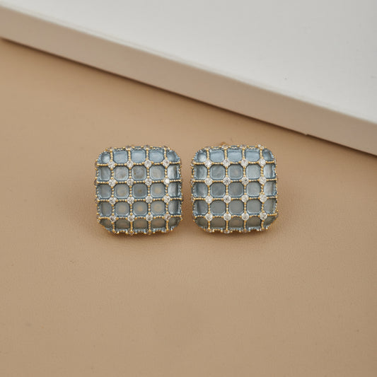 Chic Silver Earrings with Diamonds