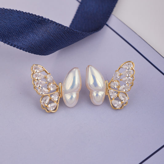 Pearl and Diamond Elegance Earrings