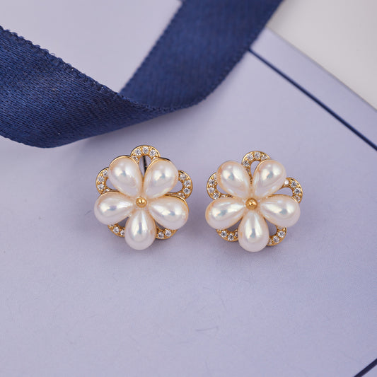 Elegant Pearl and Diamond Earrings