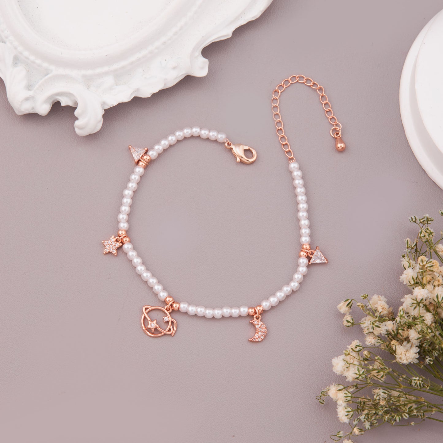 Stylish Gold Bracelet for Everyday Elegance
