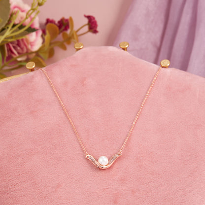 Elegant Rose Gold Pearl Pendant Necklace