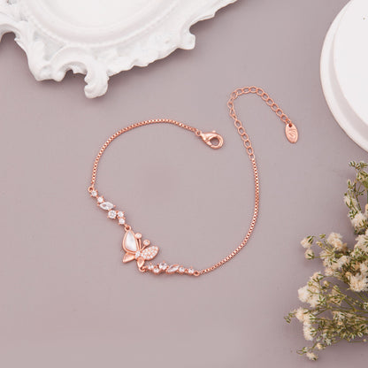 Elegant Gold Bracelet for Refined Style