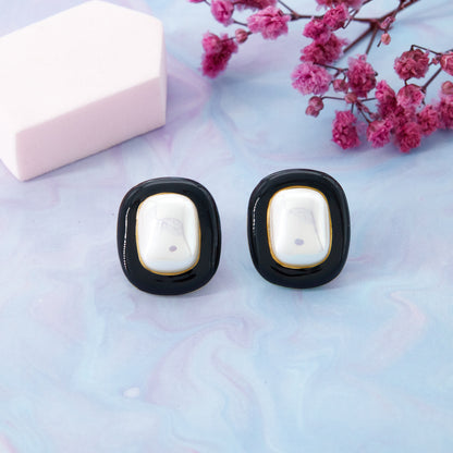 Elegant Earrings with Subtle Floral Accents