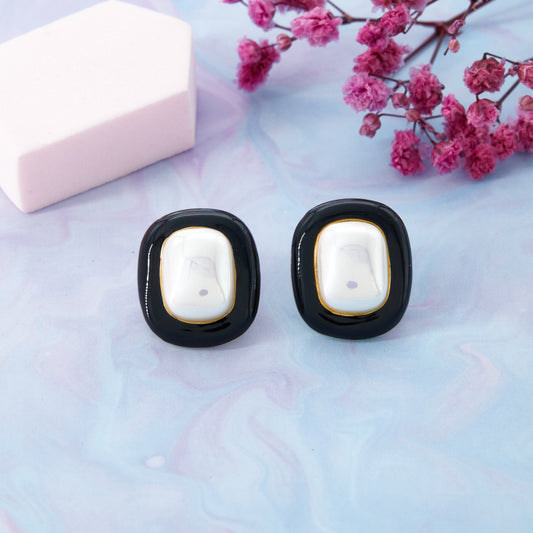 Elegant Earrings with Subtle Floral Accents