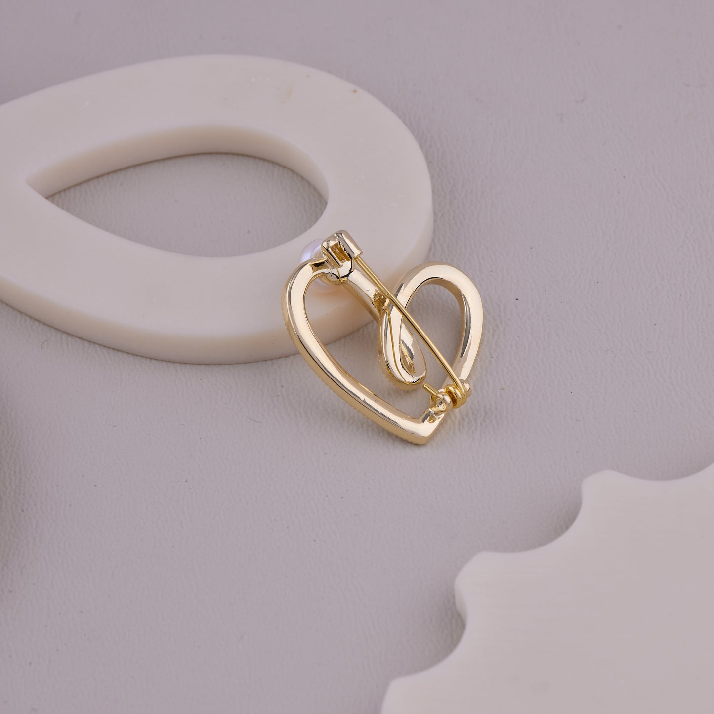 Crystal Heart Pearl Brooch