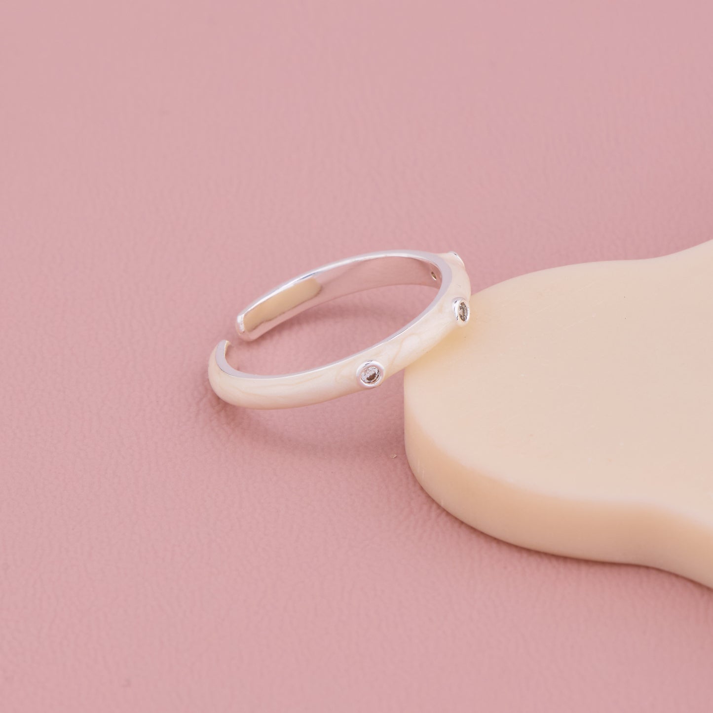 Minimalist Silver Band Ring