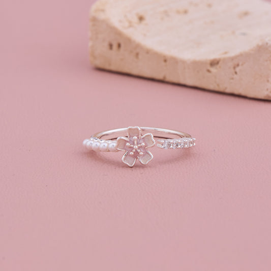 Delicate Flower Pearl Ring