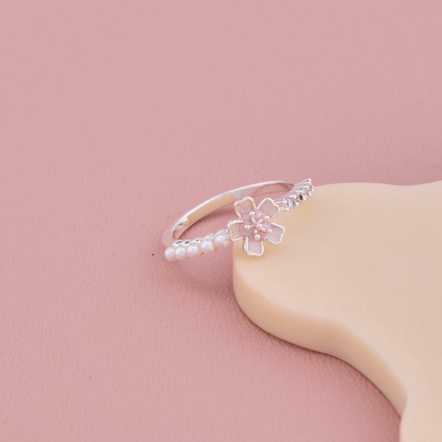 Delicate Flower Pearl Ring