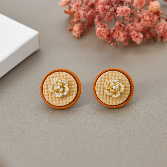 Elegant Floral Earrings with Delicate Detailing