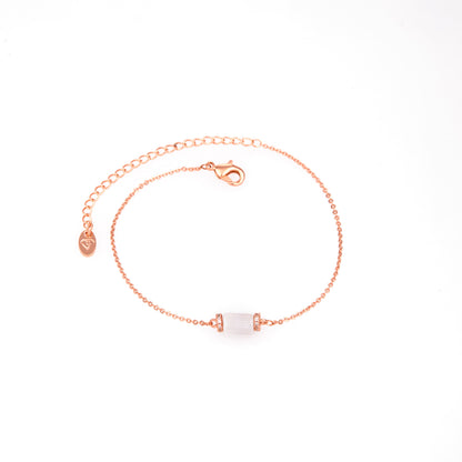 Luxurious Gold Bracelet with Elegant Design