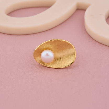 Modern Pearl Gold Ring