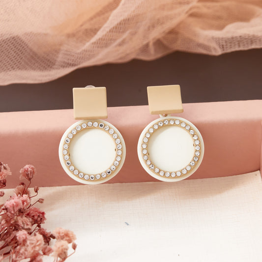 Ivory Wedding Earrings with Timeless Elegance