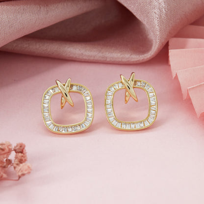 Elegant Gold Earrings with Diamonds Luxury & Craftsmanship