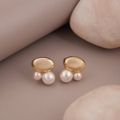Gold & White Earrings – Contemporary Elegance for Any Occasion