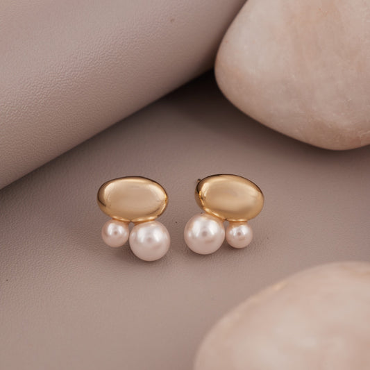 Gold & White Earrings – Contemporary Elegance for Any Occasion