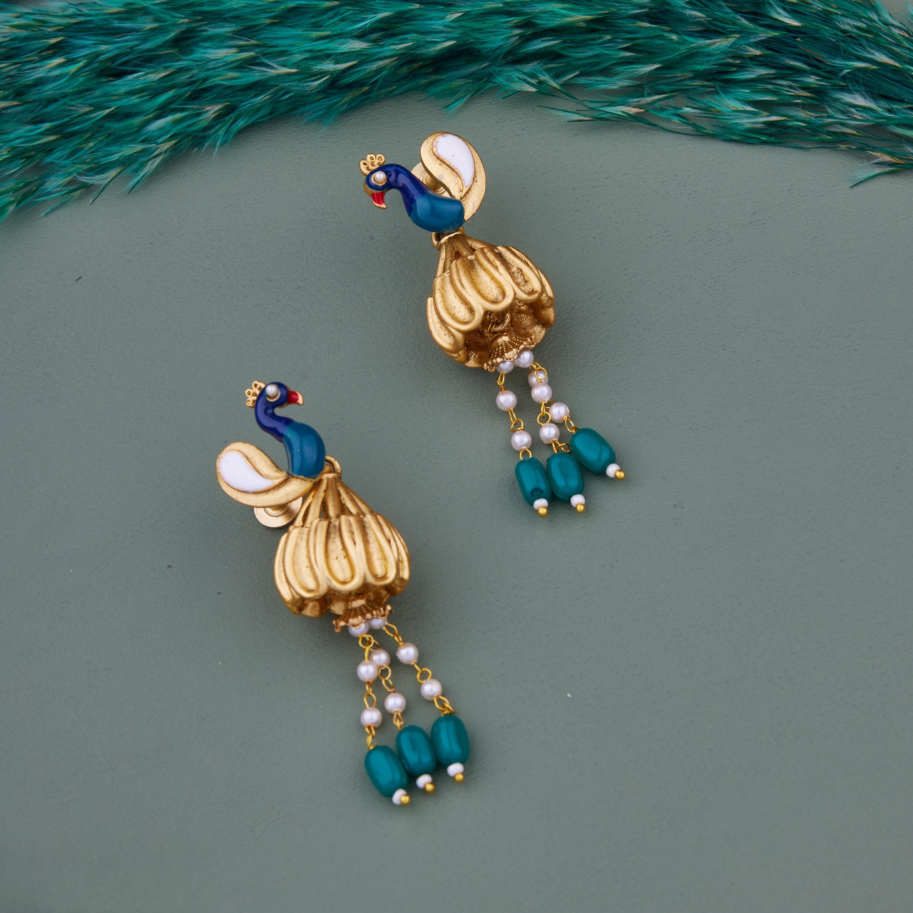 Ethnic Necklace Set with Artistic Pendant & Earrings