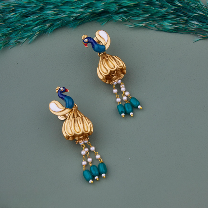 Ethnic Necklace Set with Artistic Pendant & Earrings