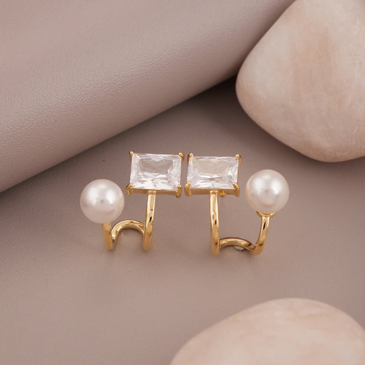 Elegant Pearl Earrings – Timeless & Refined Fashion Accessory