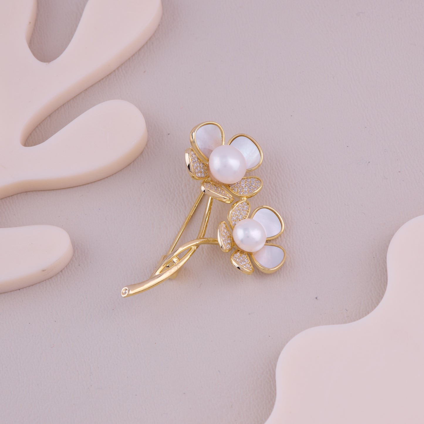 Pearl Double Flower Brooch
