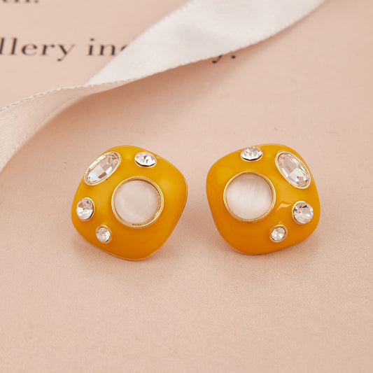 Luxurious Diamond Earrings Sparkling Elegance & Sophistication