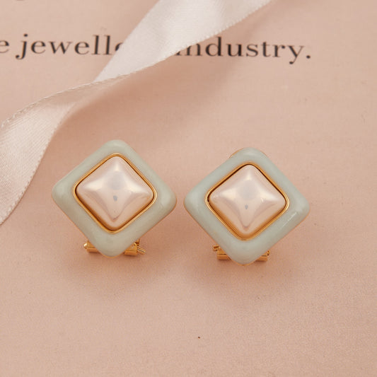 Chic Earrings Fashionable Jewelry to Elevate Your Style