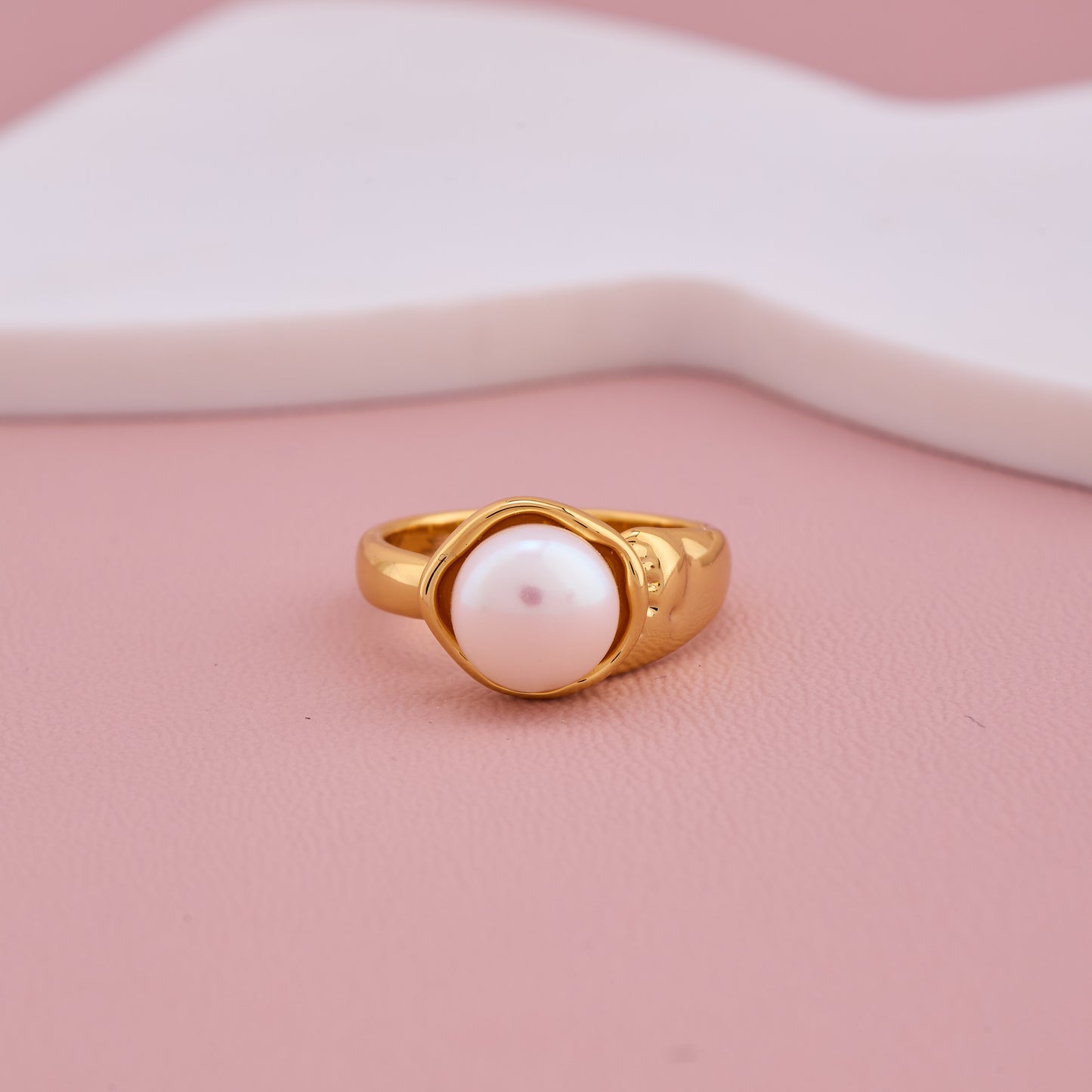 Gold Ring with Classic White Pearl Center