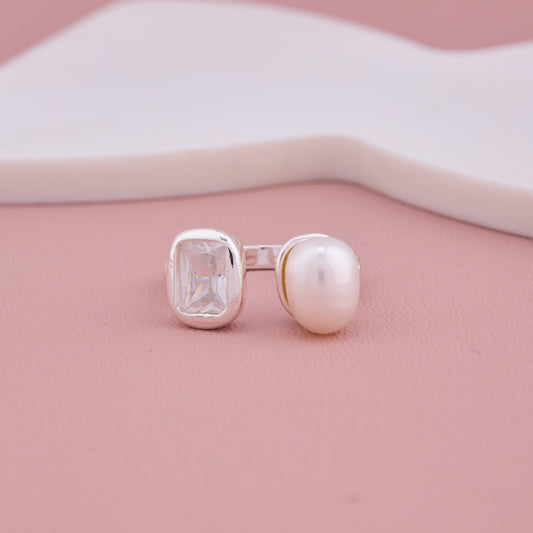 Silver Ring with Pearl and Square Crystal