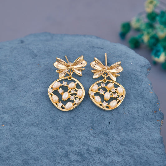 Gold Earrings with Pearls & Diamonds