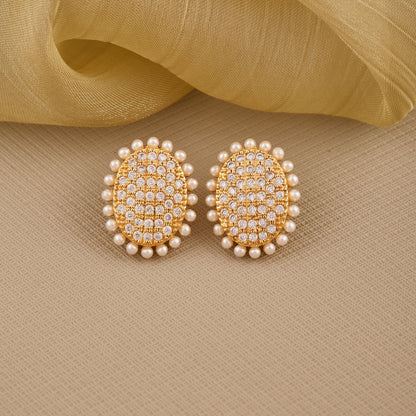 Elegant Gold Earrings with Diamonds & Pearls