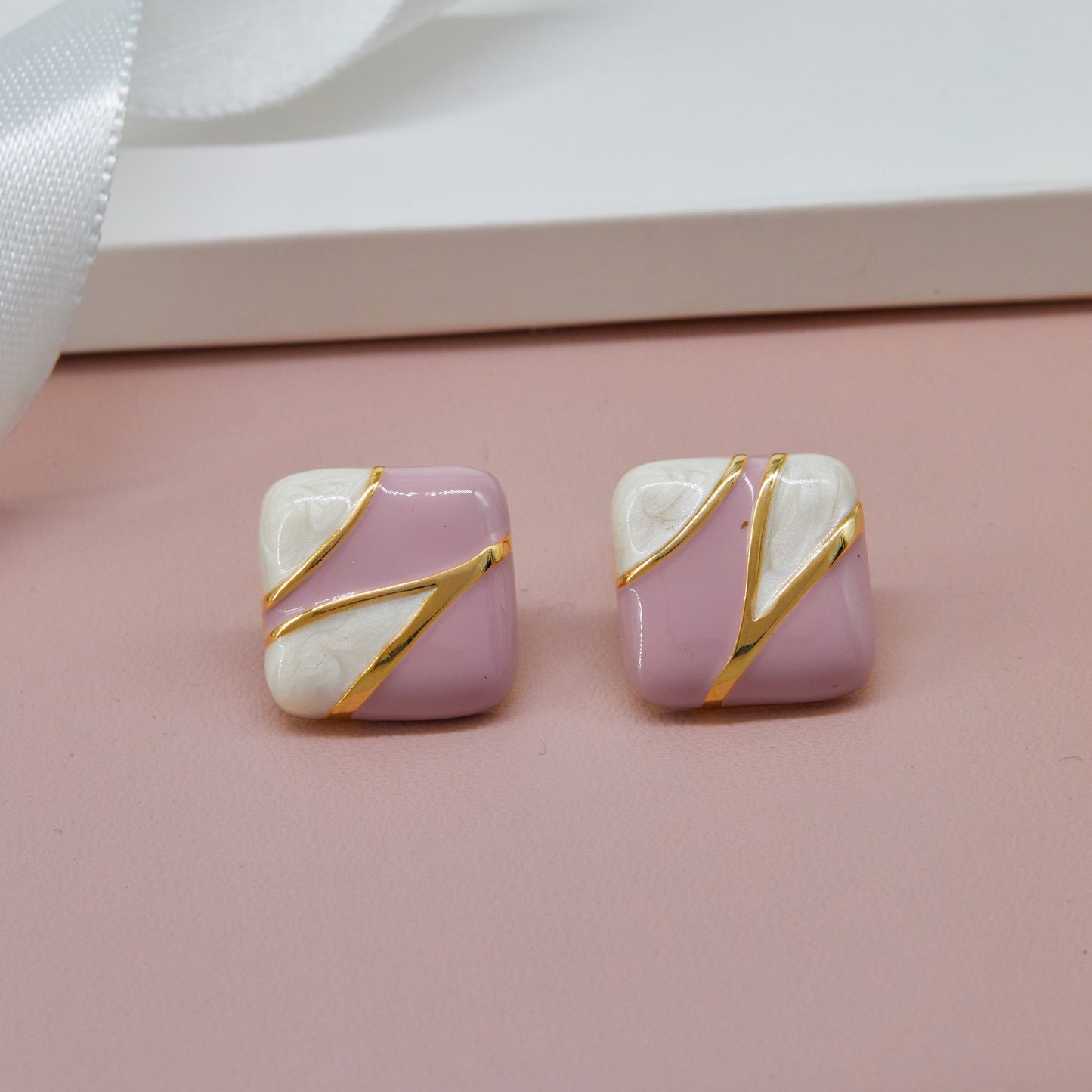 Elegant Earrings Simple, Soft & Stylish