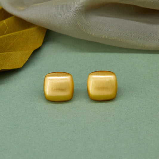 Elegant Gold Earrings Radiant & Sophisticated