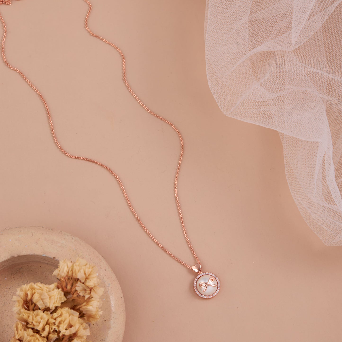 Intricate Floral Pendant Necklace