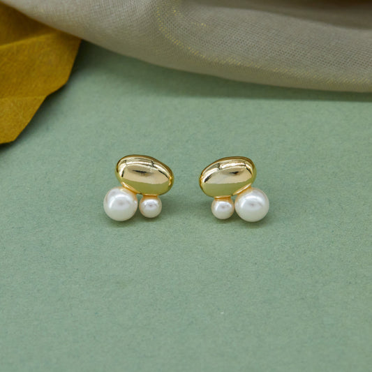 Elegant Gold & Pearl Earrings Versatile and Stylish