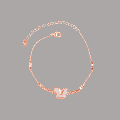 Elegant Bracelet with Intricate Detailing