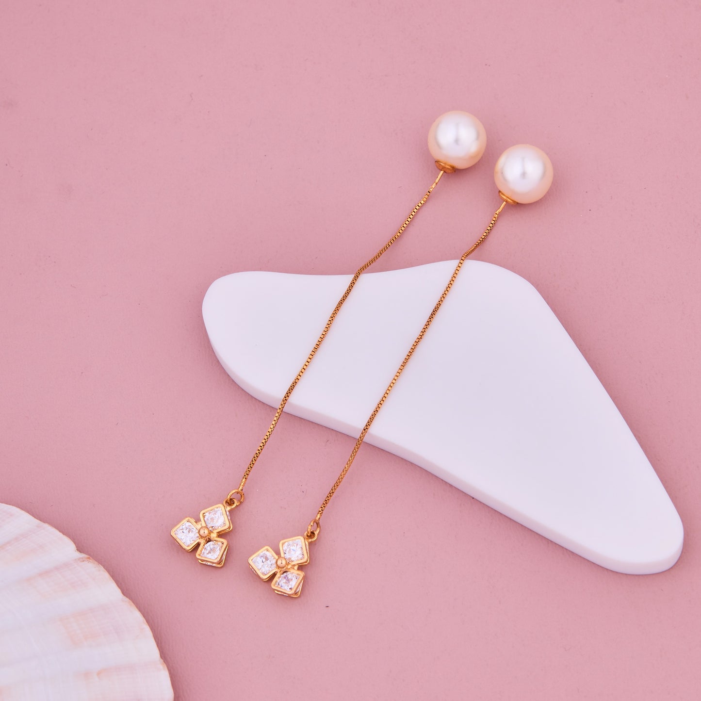 Elegant Gold Earrings Timeless Jewelry